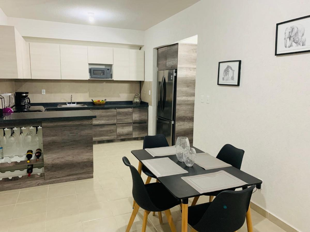 Franks House Luxury Apartment "Shared House" Cancún Exterior foto